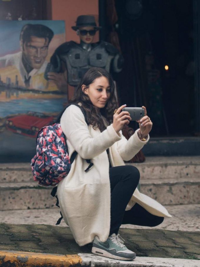 elif-tanverdi-eastpak-cizenbayan